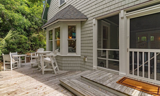Cape Fear Station House | Welcome to Bo's Place in the desirable Sumners Crescent neighborhood.