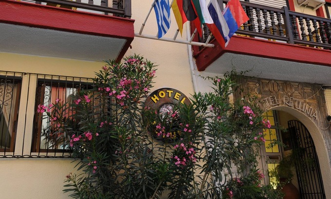 Neos Marmaras Bed & Breakfast | Welcome To Hotel petunia In greece, Para18dise no01