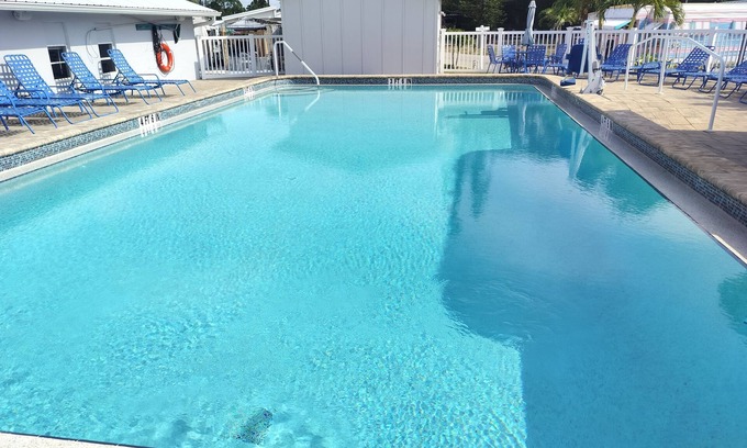 Jacarandas House | Welcome to Journey's End vacation cottage in Lee County, Florida
