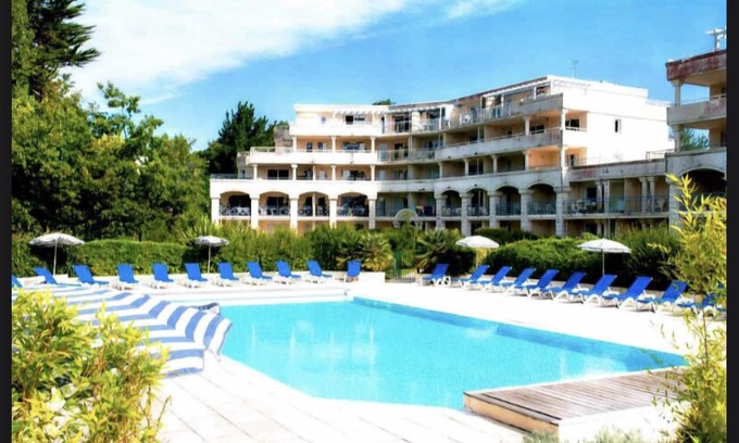 La Baule-Escoublac Condo | Welcome to L'APPART in Royal Park, just a stone's throw from the ocean.