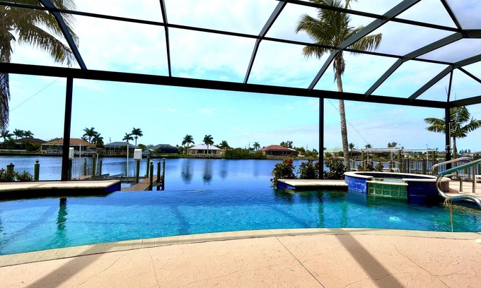 Burnt Store Villa | Welcome to Lake Residence