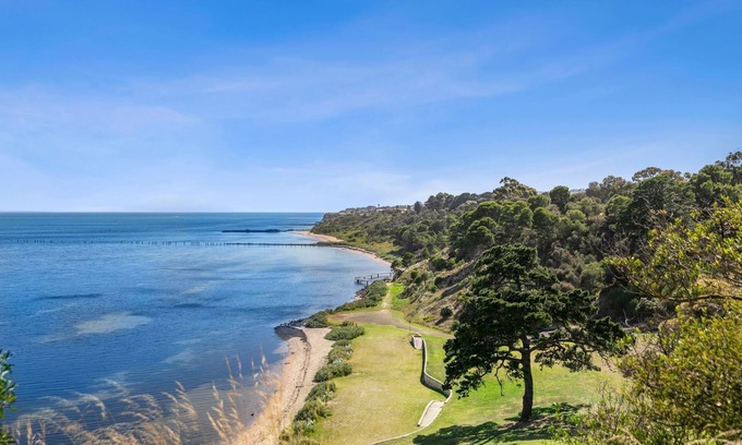 Clifton Springs Apartment | Welcome to our stunning property located in the beautiful Clifton Springs, VIC!