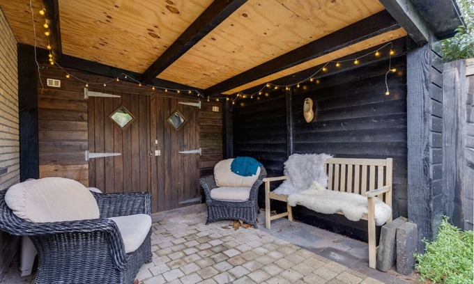 Lunteren House | Welcome to our cottage in the woods with private sauna