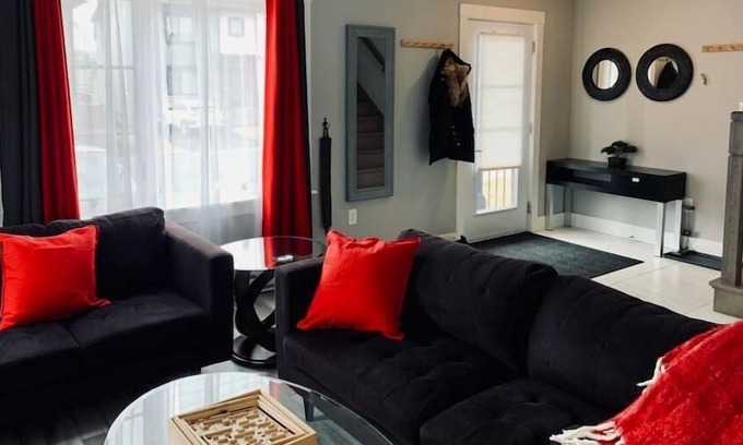 Halifax House | Welcome to your home away from home