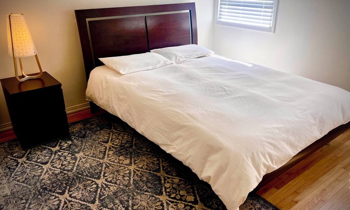 Los Angeles Apartment | Welcoming 2-bedroom apartment in vibrant Los Angeles 15-minutes from the ocean.