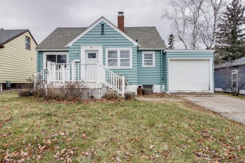 Lakeside - Lester Park House | Welcoming Duluth Home about 2 Mi to Brighton Beach!
