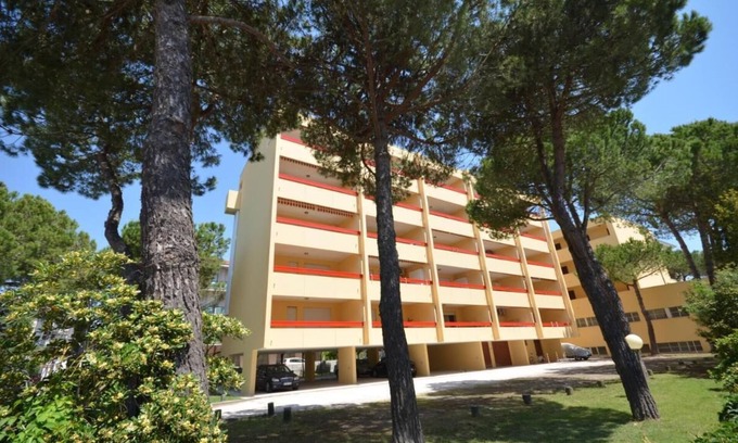 Bibione Apartment | Welcoming studio with a beautiful terrace by Beahost Rentals