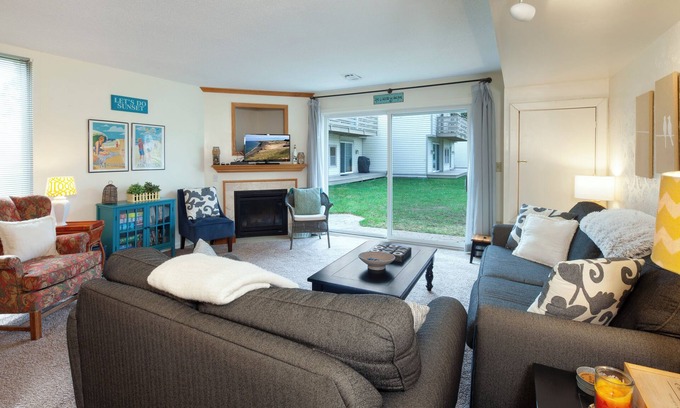 Cedar Condo | Well Appointed & Updated condo, Outside heated pool, Lovely patio