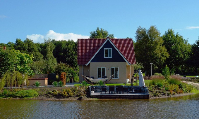 Westerbork House | Well-kept house with a bubble bath, 20 km. from Assen