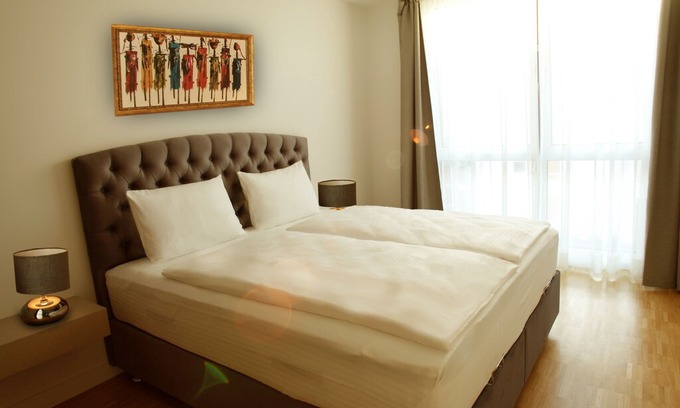 Bahnstadt Apartment | Westarkaden 1.4 | 90 m² | Wifi | Netflix | Parking