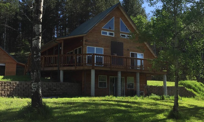 Newcastle Cabin | Western gateway to the Black Hills-Snowmobiling, skiing, hunting, and fishing!