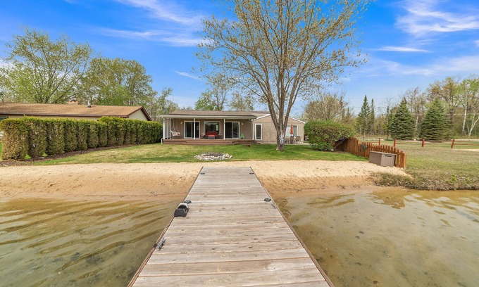 Harrison House | Wet Feet Retreat: Cider, Campfires & Cozy Retreats – Your Fall Getaway Awaits!
