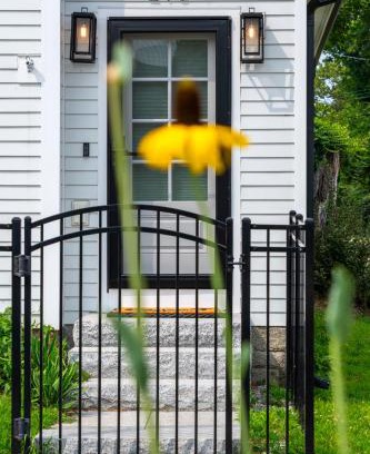 Stonington Apartment | Whalers Rest A Bright and Historic 2BR Flat in Stonington Borough