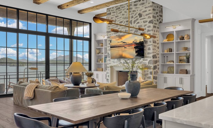 Cedar Cliff House | Where luxury meets perfection. 6BR, 4.5BA on Lake Chatuge.