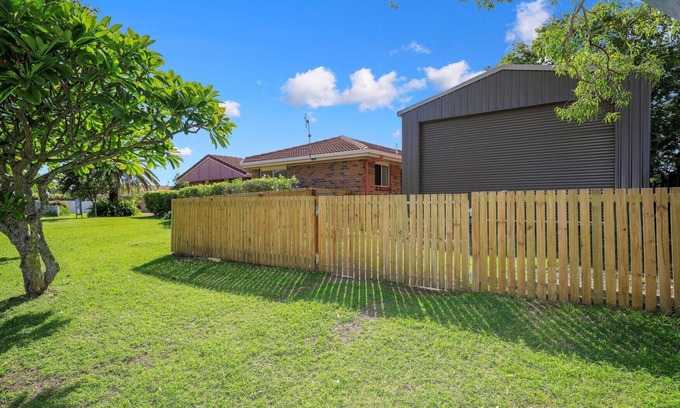 Bargara Apartment | Where relaxation meets convenience in this spacious holiday house