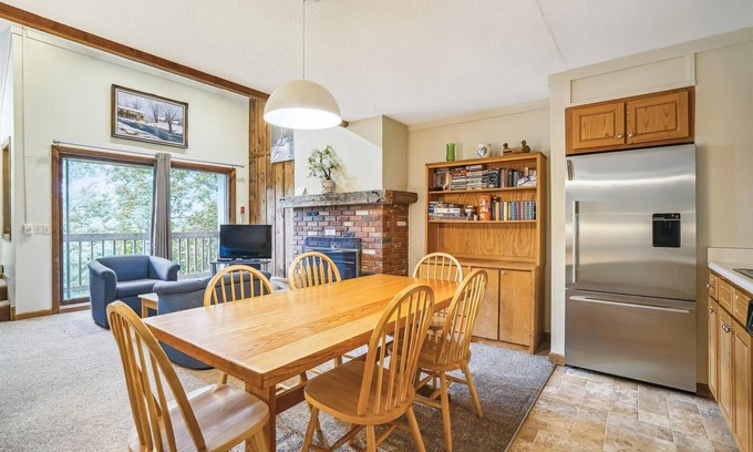 Central Vermont- Killington Condo | Whiffletree E8: 3-Bedroom Condo with Ski Access, Shuttle, and Fireplace