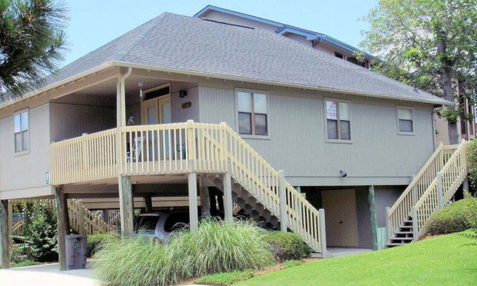 Myrtle Beach House | Whimsical Cottage & Pool 4 Blocks to the Beach!