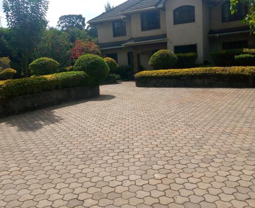 Ngong House | Whispering Pines Hideaway