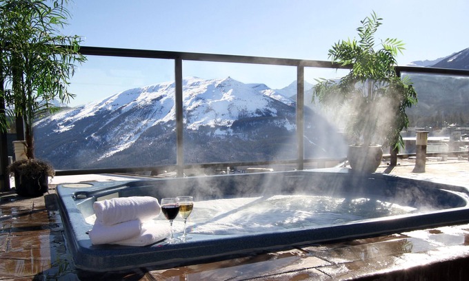 Jasper Hotel | Whistler's Inn