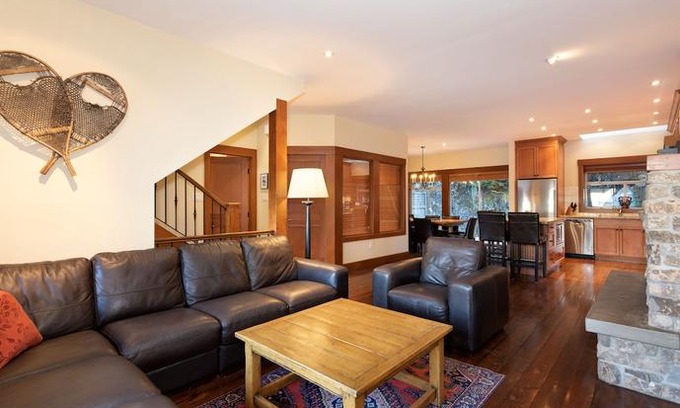 Upper Village House | Whistler Snowy Creek Ski-In Access