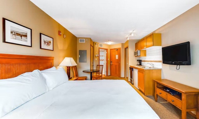 Whistler Cay Heights Apartment | Whistler Village studio with pool and hot tub, walk to lifts