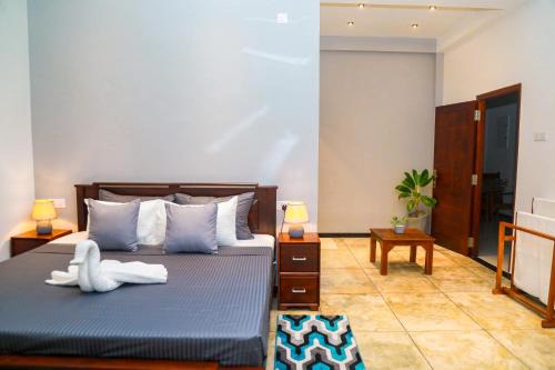 Hikkaduwa House | White Elephant Villa