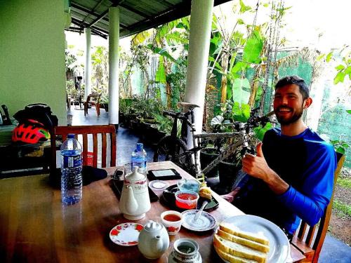 Maradankadawala House | White Guest