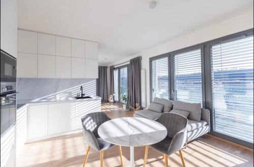 Rohansky ostrov Apartment | WHITE Suite