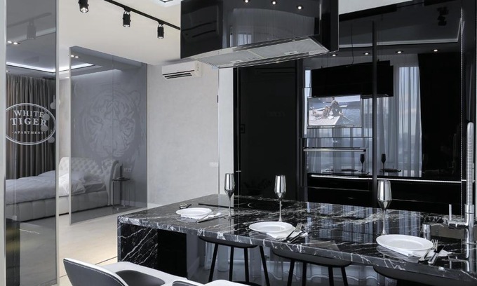 Shevchenkivs'kyi District Apartment | White Tiger Apartment in Smart Plaza
