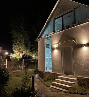 Velipoje Villa | White Villa