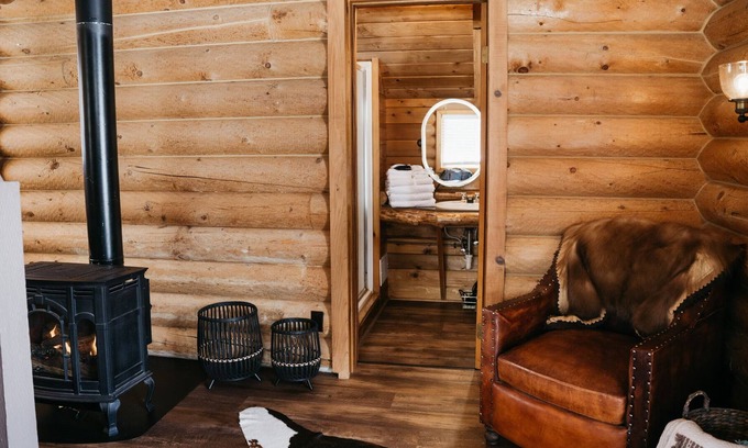 Sandpoint Cabin | Whitetail Cabin- Chapman Springs