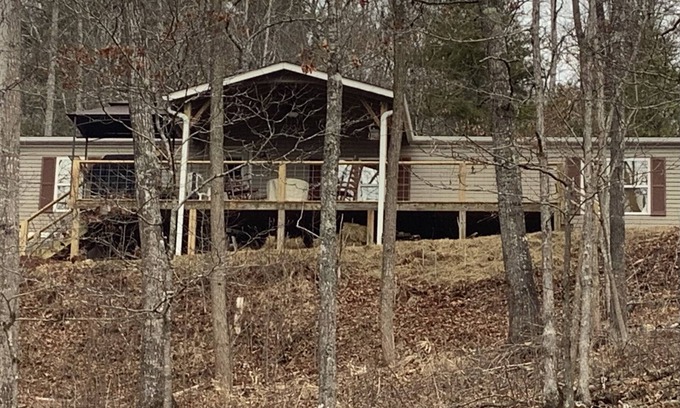 Franklin House | Whitfield Hideaway