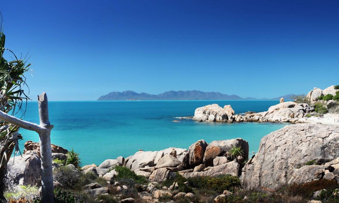 Bowen Hotel | Whitsunday Sands Resort
