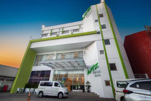 Cilacap Hotel | Whiz Prime Hotel Sudirman Cilacap