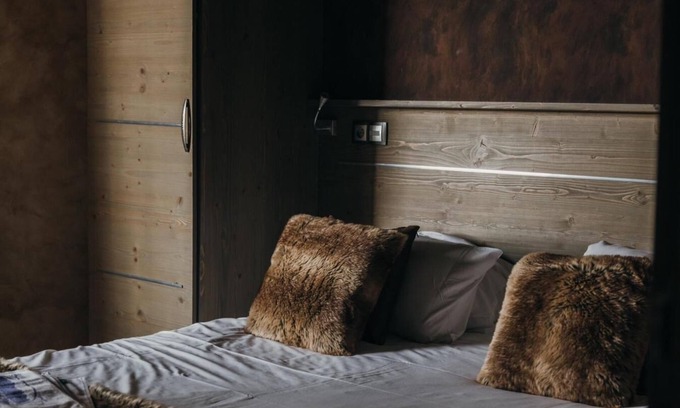 Val-Thorens Apartment | Wifi, 100m from ski slopes, fitness, swimming pool, sauna, hammam, balcony, tv, ski locker, 70m²