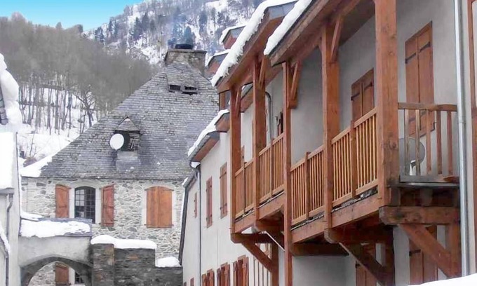 Vignec Apartment | Wifi, 1st floor, balcony, tv, ski locker, 34m², Saint Lary Soulan