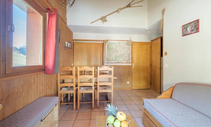 Lanslevillard Apartment | Wifi, 200m from ski slopes, fitness, sauna, balcony, parking, tv, ski locker, 32m², Val Cenis
