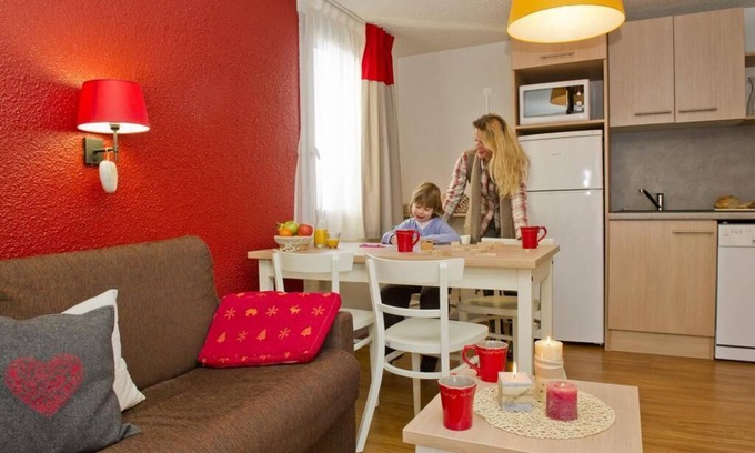 Montchavin Apartment | Wifi, 200m from ski slopes, parking, tv, ski locker, 28m², Montchavin La Plagne