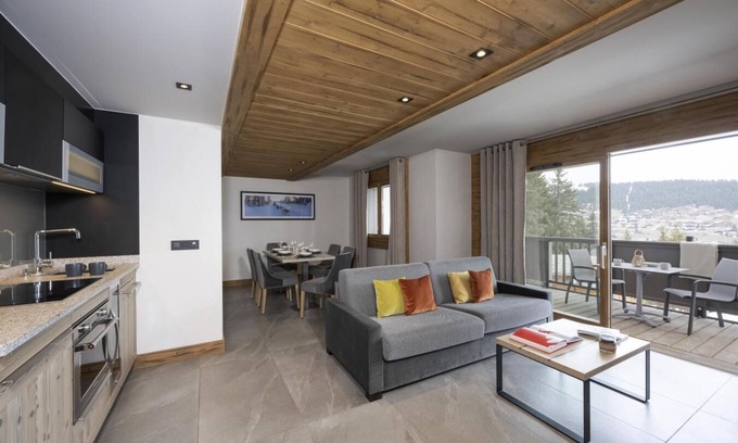 Les Saisies Apartment | Wifi, ski-in/ski-out & foot of the slopes, view mountain, fitness, swimming pool, sauna, hammam