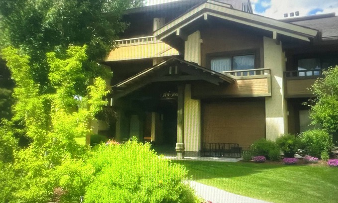 Elkhorn Condo | Wildflower 552, SV INN pool and Rec passes, Pickleball etc
