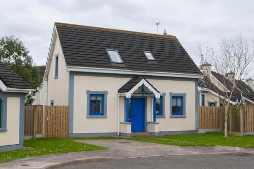 Rosslare House | Willow Grove Holiday Homes No 3 by Trident Holiday Homes