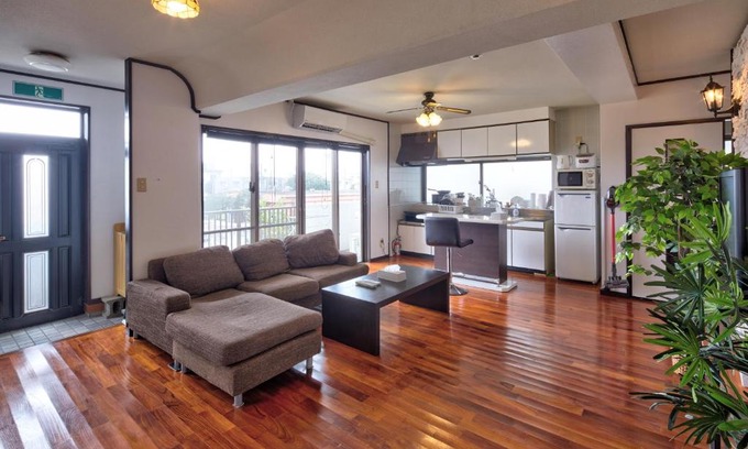 Uruma Apartment | Wind Henza