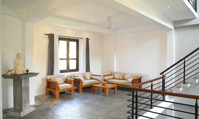 Weligama Villa | Wind Villa - Luxury 3-bedroom Villa with WiFi and AC in Weligama