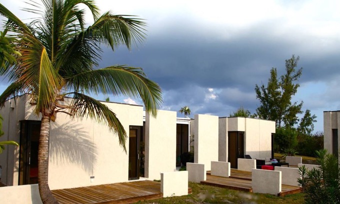 Savannah Sound House | Windermere Island Beach House with Club Membership, Pool, Tennis