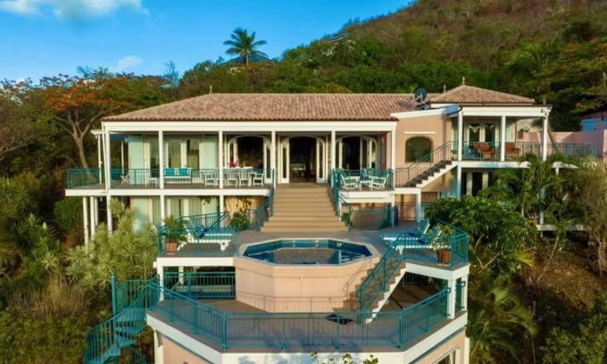 Point Rendezvous Villa | Windsong Villa - Sleeps 8 Stunning Views