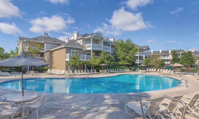 Windsor Resort | Windsor, CA: Sonoma 1 Bedroom Condo w/Fireplace, Resort Pool, Spa, WiFi & More!