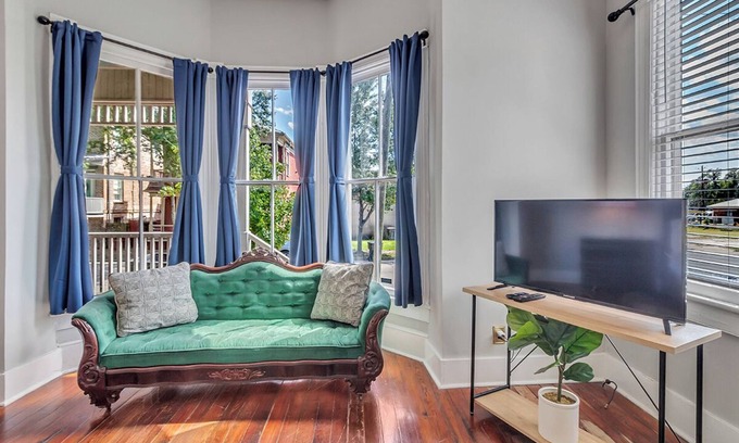 Savannah Victorian District Apartment | Wine, Laughs & Porch Vibes ,At Deuling Sister Inn, Walk to Forsyth Park