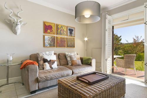 Stellenbosch Cabin | Winelands Golf Lodges 4
