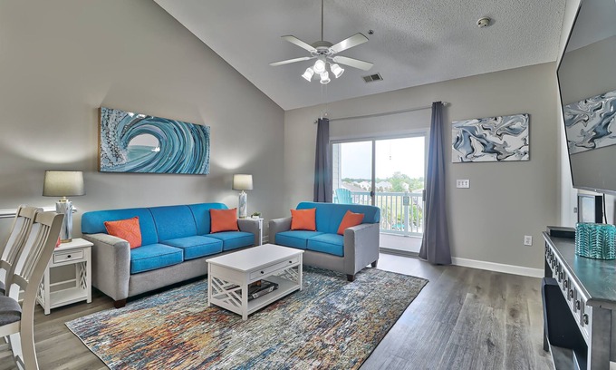 Carolina Forest Apartment | Winter Rates! Relaxing 2BR Unit with Pool View