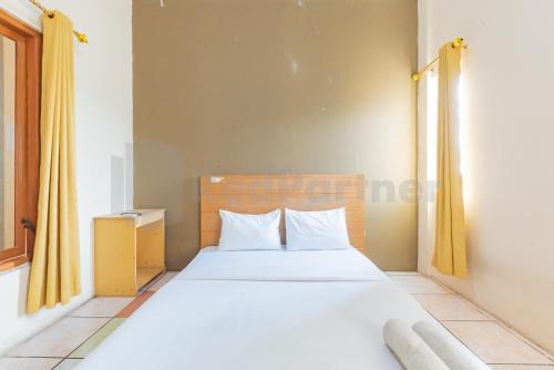 Bandung Hotel | Wisma Alamanda near Terminal Cicaheum RedPartner